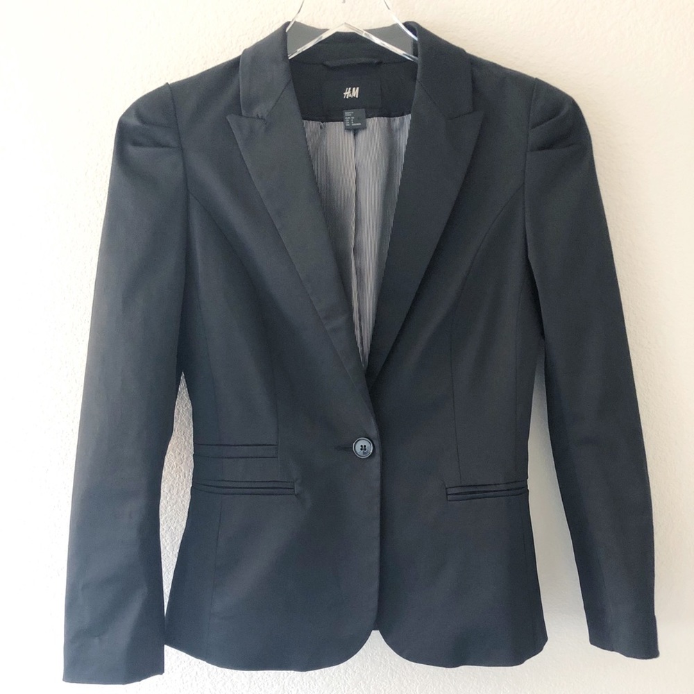 H&M black blazer